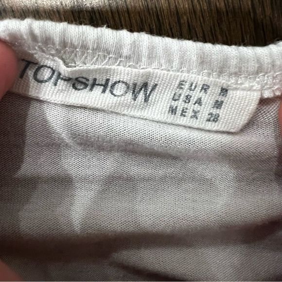 Topshow White Lacy Crop Top - Picture 8 of 9